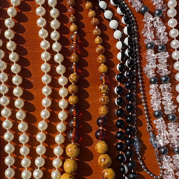 Beaded Necklace bundle of 13 preloved - Picture 3 of 5